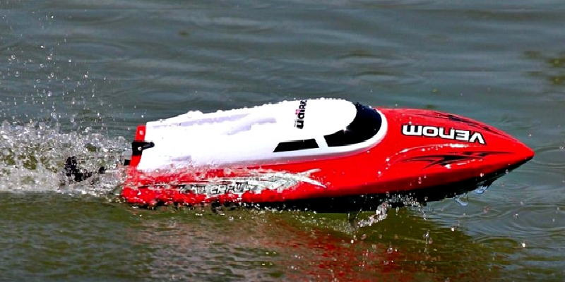 Remote Control Speed Boats